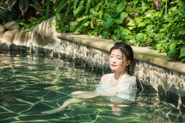 杭州小巷按摩女高手：揭秘养生秘籍(杭州小按摩店哪里最多)